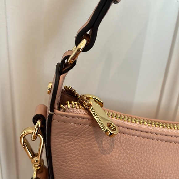 NWOT beautiful Radley bag in soft pebbled leather. - Picture 5 of 15
